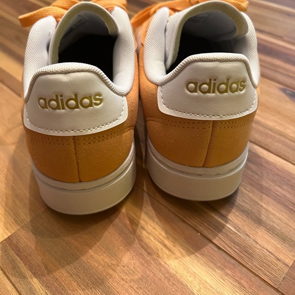 Adidas cloudform size 8 - brand new - Picture 5 of 6